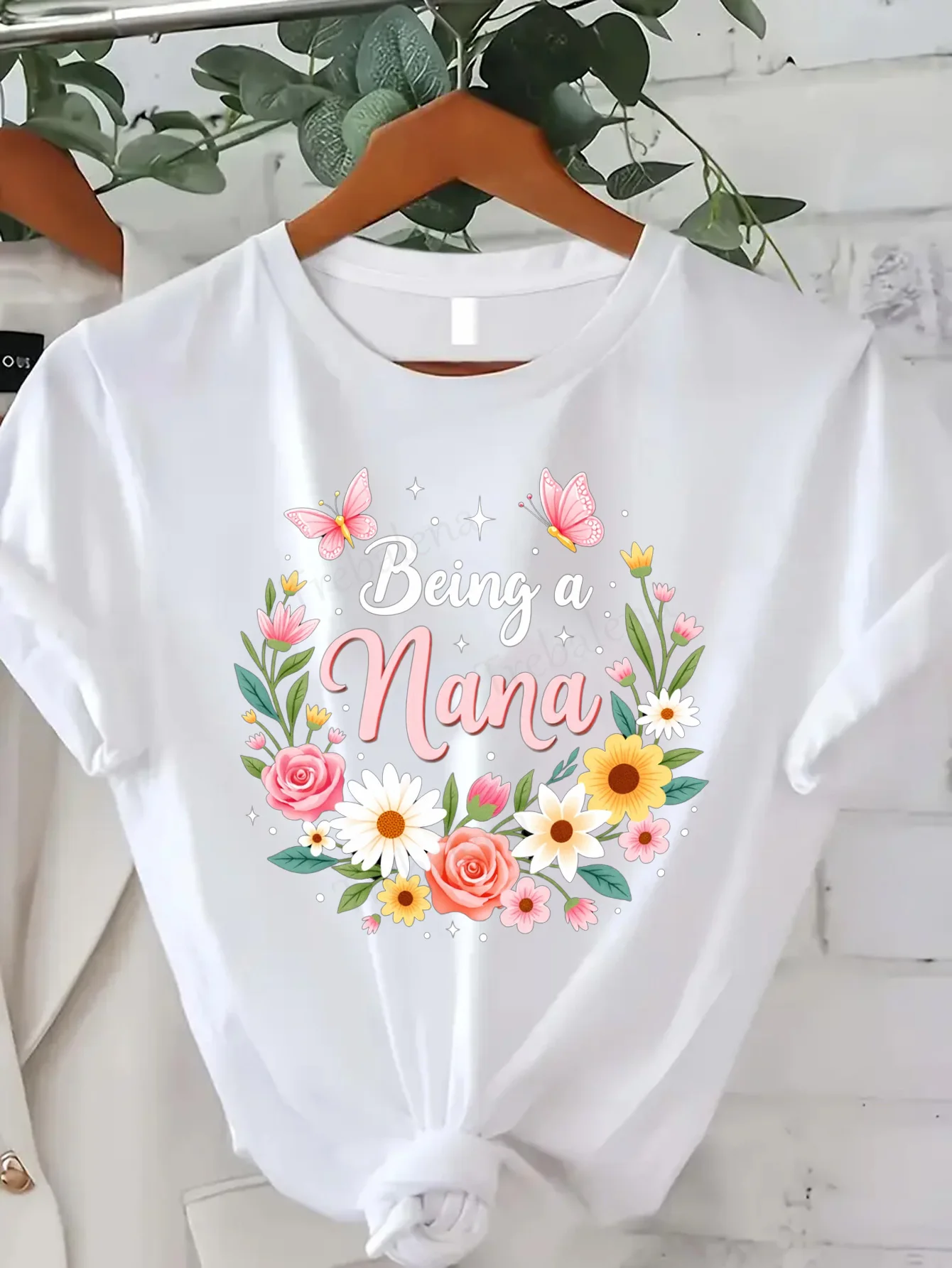 

Женская футболка с цветочным принтом «Быть нана» — милая и сексуальная женская футболка