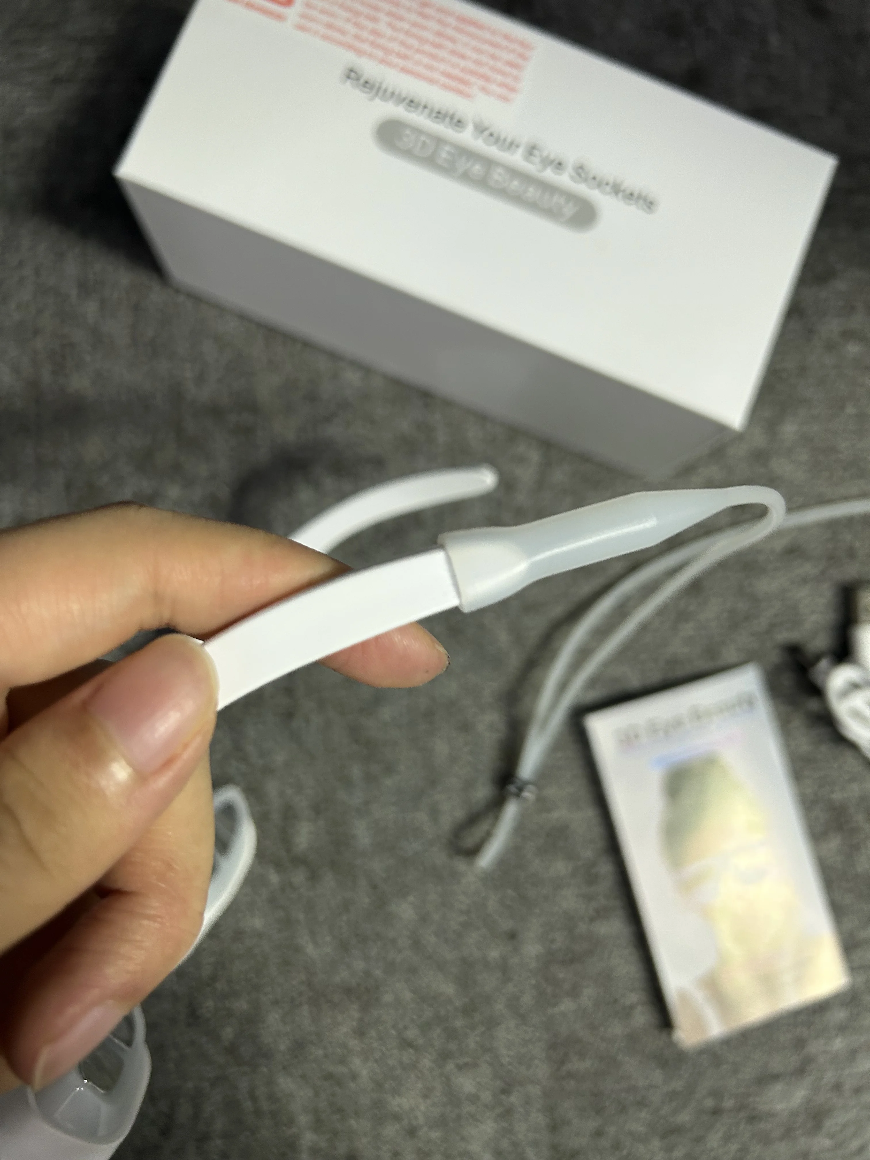 3D アイマッサージャー目の疲労緩和リラクゼーションくまを軽減 EMS アイリフティングマッサージアンチエイジングアイマッサージ器具