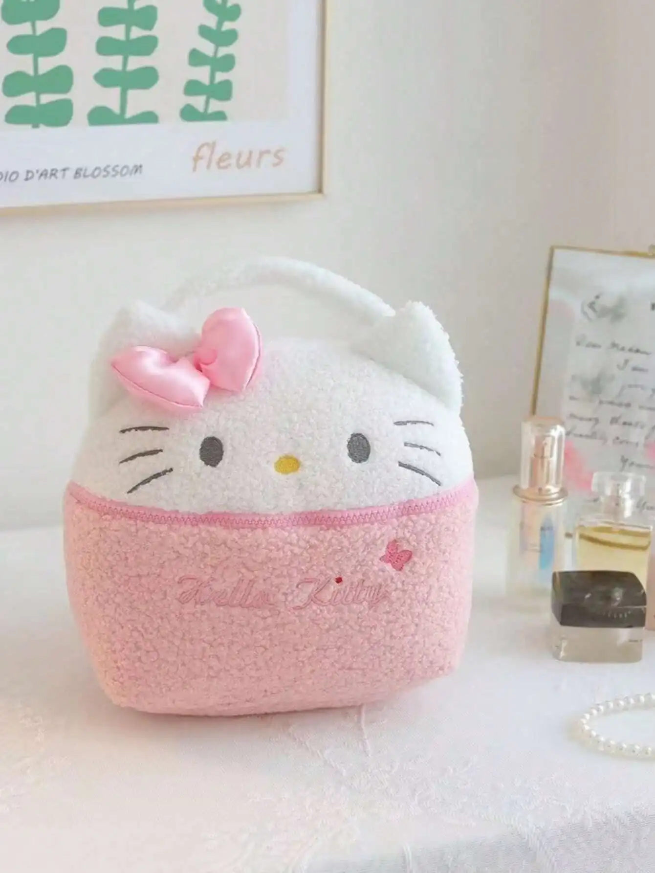 1pc Cartoon Big Ear Dog Plush Cosmetic Bag mymelody Kuromi Cinnamoroll Makeup Handbag Travel Storage Bag, Plush Gift