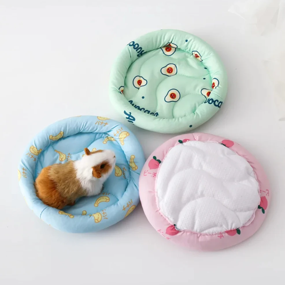 

Small Animal Bed Cushion Mat, Hamster Nest, Squirrel, Hedgehog, Rabbit, Warm, Soft, Plush, Guinea Pig, House, Small Pet Nest Mat