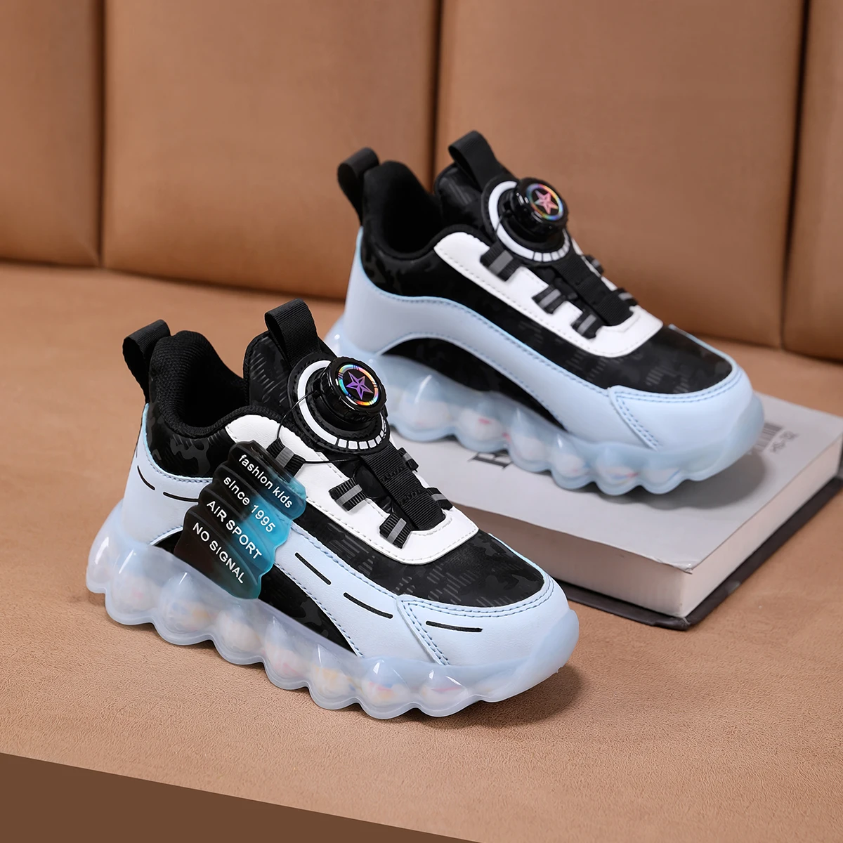 

Kids Sneakers Breathable Mesh Sports Shoes for Children Boys Lightweight Basketball Shoes 2025 New Casual Sneakers Boys Trainers
