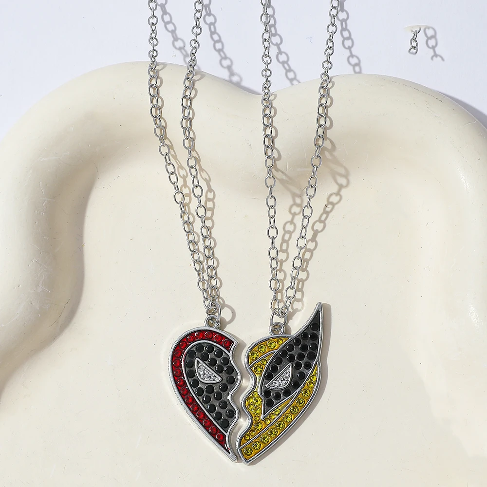 2Pcs Deadpool & Wolverine Split Heart Necklace Set Rhinestone Inlaid Matching Pendants Movie Themed Accessory Gift for Fans
