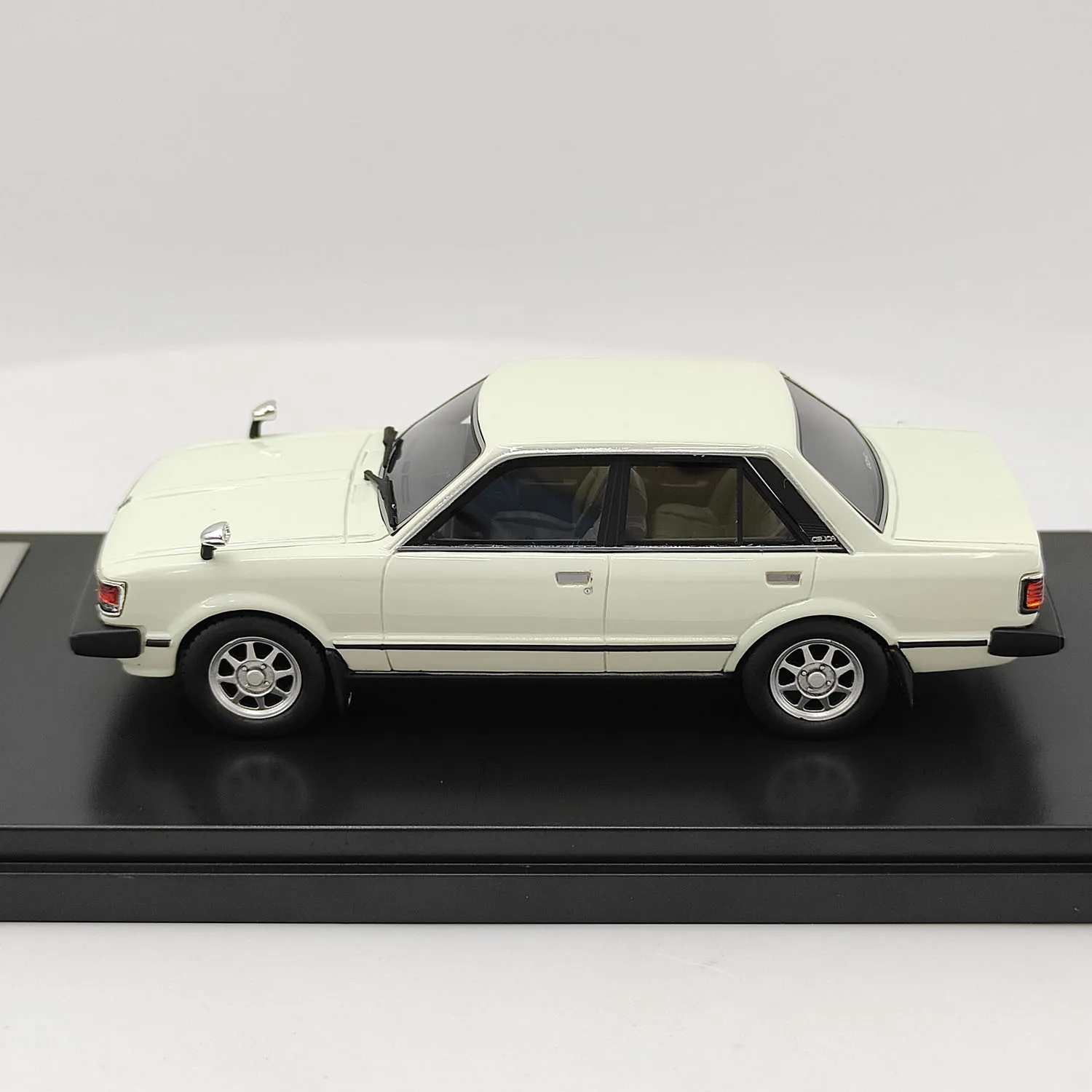 Modello di auto in resina Toyota Camry CELICA 2000 GT 1980 in scala 1:43 Hi-Story