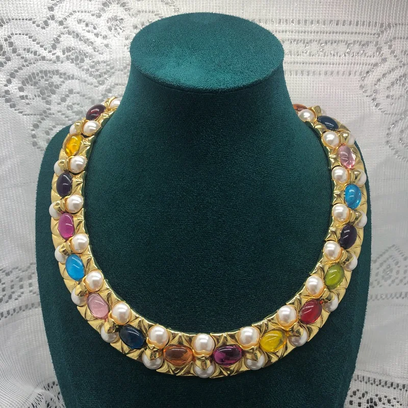 Vintage Fashion Versatile Heavy Industry Gold Plated Colorful Glass Pearl Short Necklace