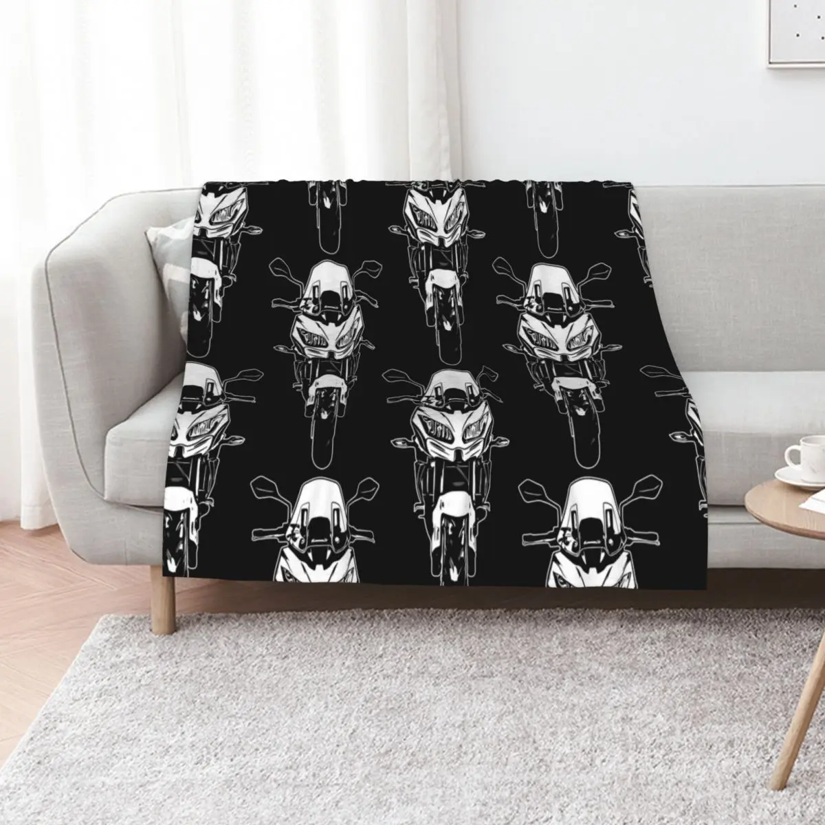 Motorcycle Versys 650 2018 Motorbike Art Throw Blanket warm for winter Stuffeds Picnic Decorative Throw Retros Blankets