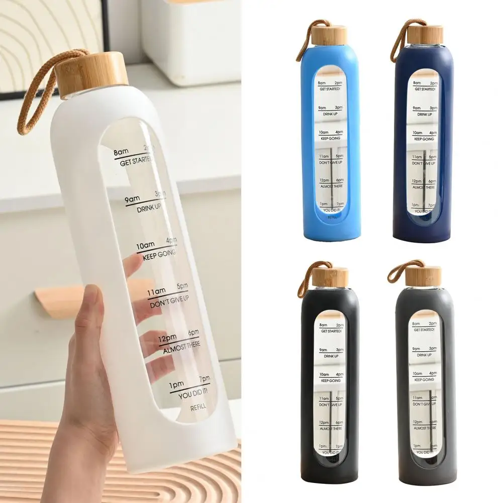 Borosilikatglas-Flasche Glaswasserflasche 1 Liter mit Zeitmarkierung Silikonhülle Auslaufsicherer Ausgussdeckel Borosilikatglas