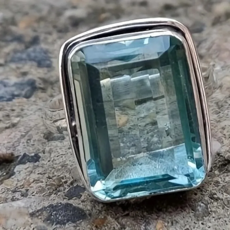 

Vintage Silver Color Rings for Women Trendy Square Inlaid with Blue Stone Personalized Creativity Party Rings Jewelry