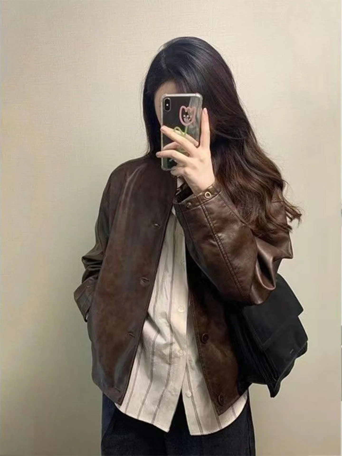 レトロブラウンレザージャケット レディース 2025年 春秋新作 メラリ スタンドカラー 個性派 バイクジャケット アウター