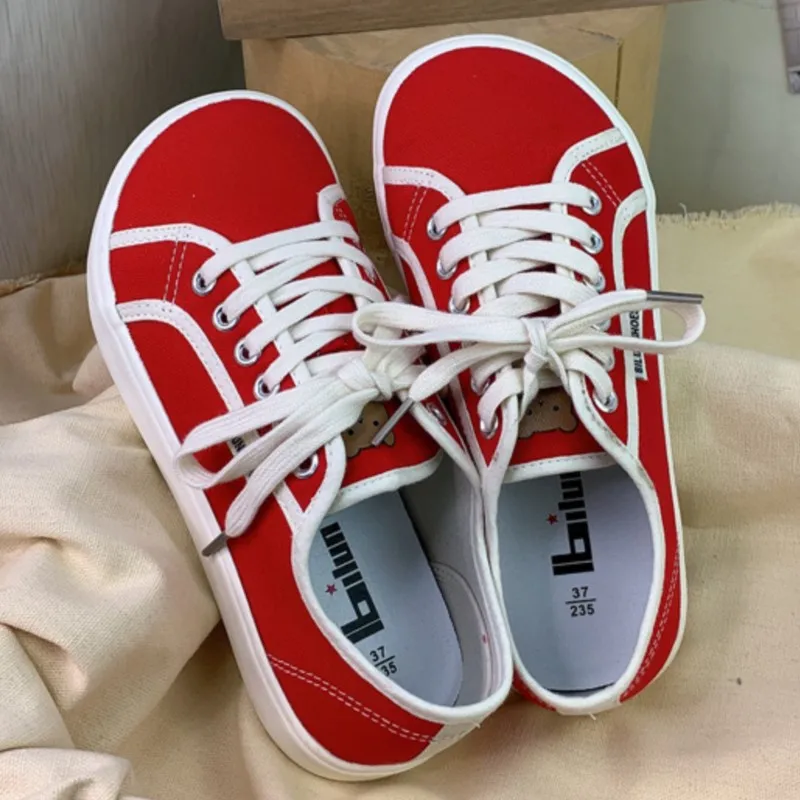 2023 Girls Red Blue Sneakers Girls Tenis Plimsolls Designer Canvas Shoes Women Low Top Sneakers Wide Toe Lace Up Trainers Shoes