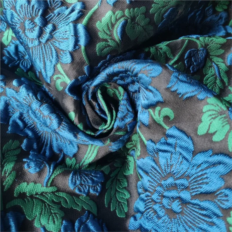 Embossed flower jacquard fabric with three-dimensional color-blocking patterns for women's dresses and shorts