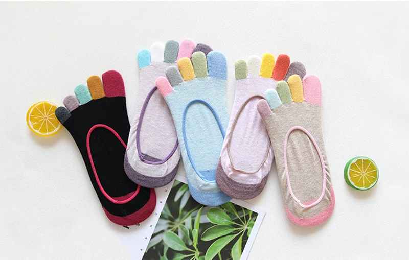 5 Paar bunte Fünf-Zehen-Socken für Damen, unsichtbare, atmungsaktive, rutschfeste, niedrig geschnittene Bootssocken aus Baumwolle für Schuhe – Detail 2