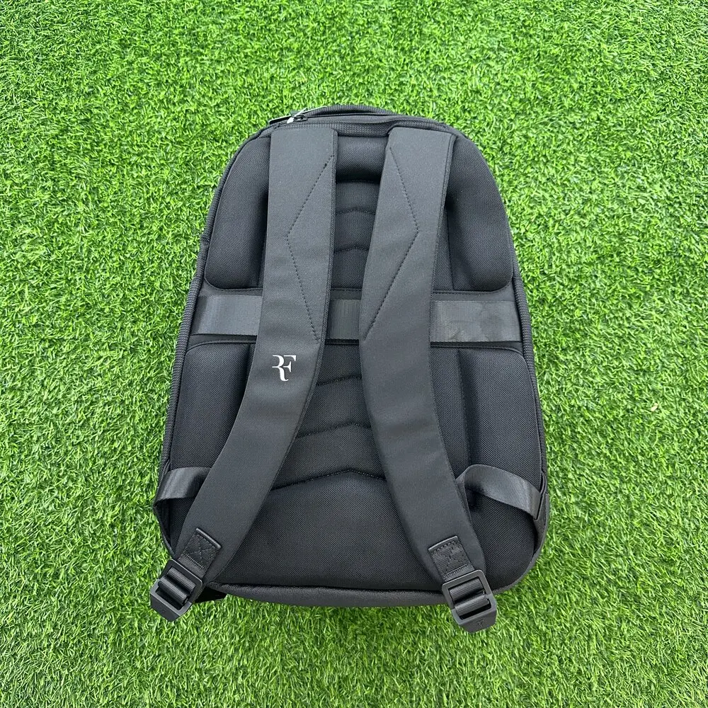 Wilson Tennis Bag RF Tournament Racquet Backpack 9 Pack Large-capacity Professional Sport Tennis Bag with Heat Insulation