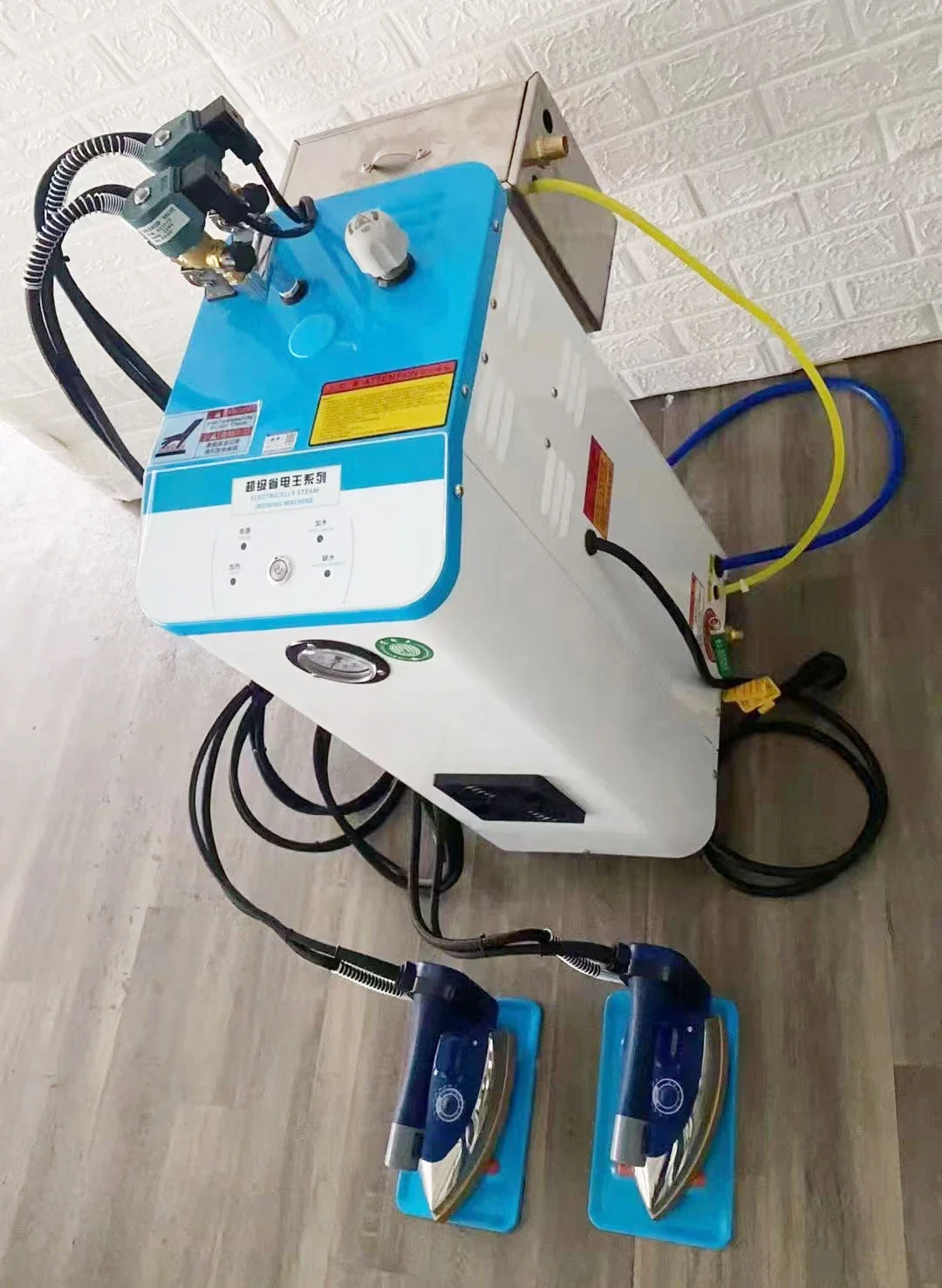 QK-9N Hot Sale 4 Industrial Ironing hine Steam Generator Double Irons Motor Engine Core Auto Water Add /