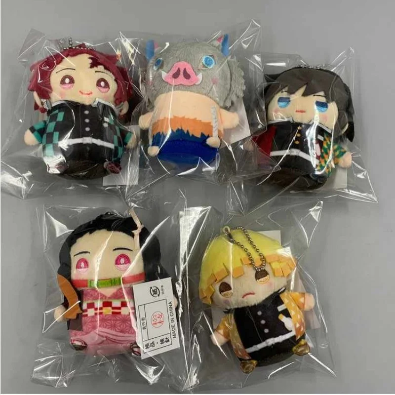 

В наличии: Плюшевый брелок-кукла «Истребитель демонов», аниме-персонаж, милая мягкая игрушка, украшение для сумки, аксессуары, сувениры