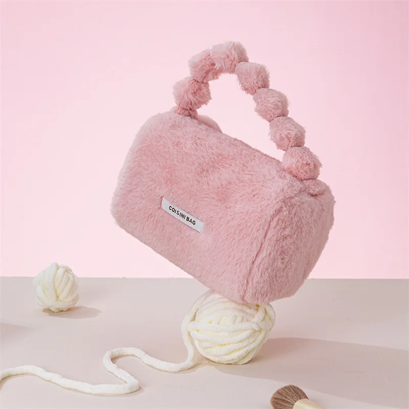 Makeup Bag Cute Plush Soft Women Travel Skincare Product Storage Packet Travel Cosmetics Fashion Zipper Portable Storage Bags