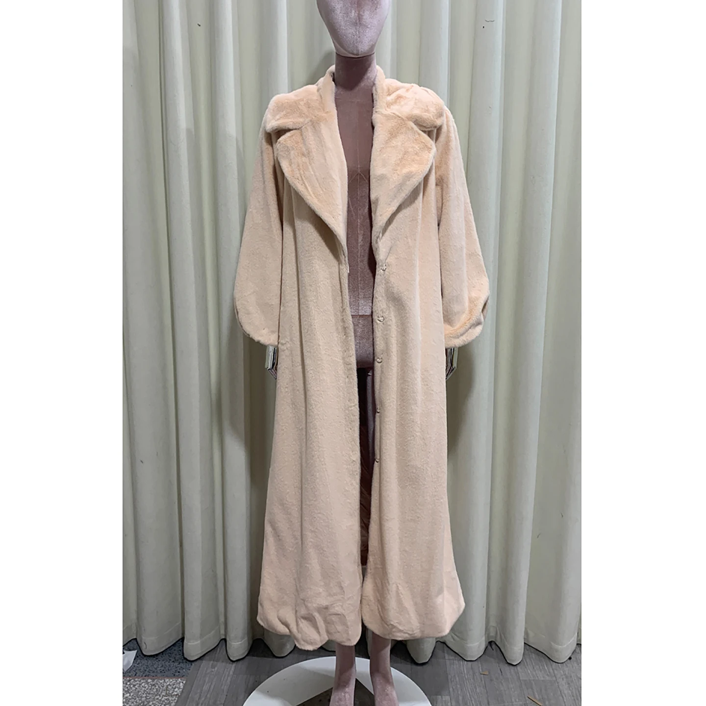 

Eco-Friendly Long Length Younger Version Women's Coat Pink Fur Outerwear Comfortable Whole Skin No Detachable Design