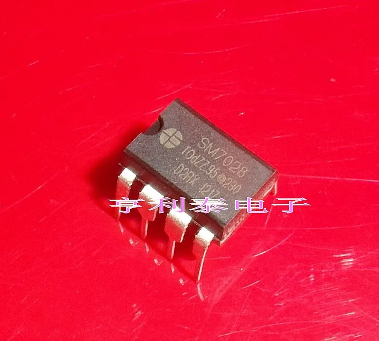 

Оригинальный SM7028 SM7028B DIP8 Быстрая доставка