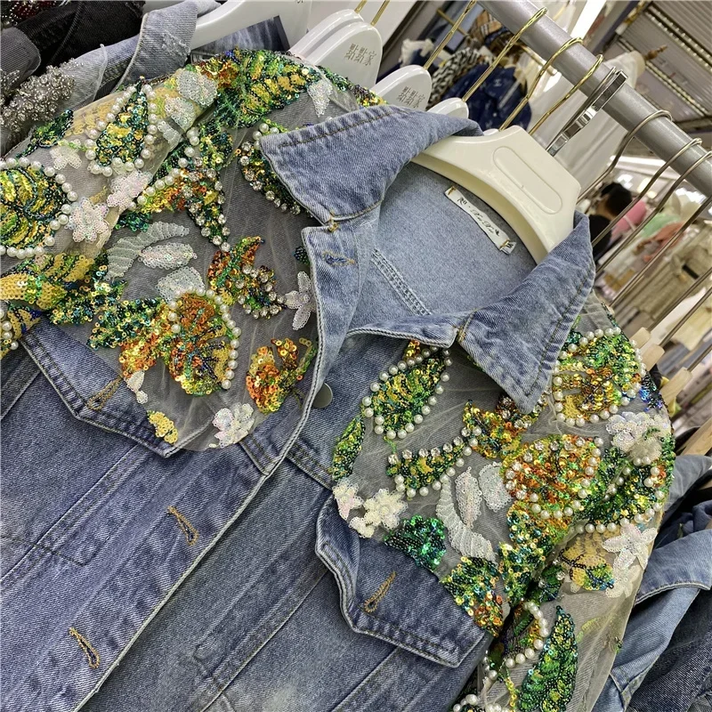 ストリートヴィンテージブルーデニムジャケット春 2025 ファッションビーズダイヤモンドカラースパンコール花女性カジュアル原宿ジーンズジャケット