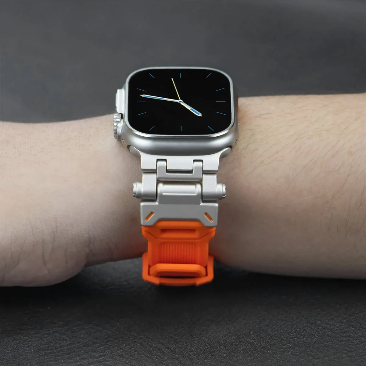 Silicone Band for Apple Watch Strap Ultra 2 49mm 45mm 44mm 42mm Metal Steel Connector Bracelet for IWatch Series 9 8 SE 7 6 5 4