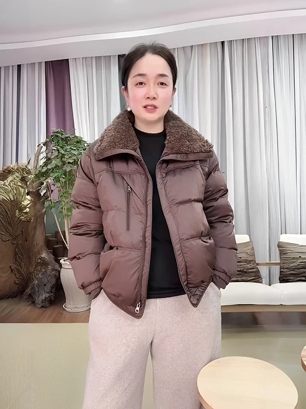 

Утепленная хлопковая куртка женская зимняя модная с воротником-стойкой, меховой отделкой, комбинированная, теплая, с длинными рукавами, на молнии