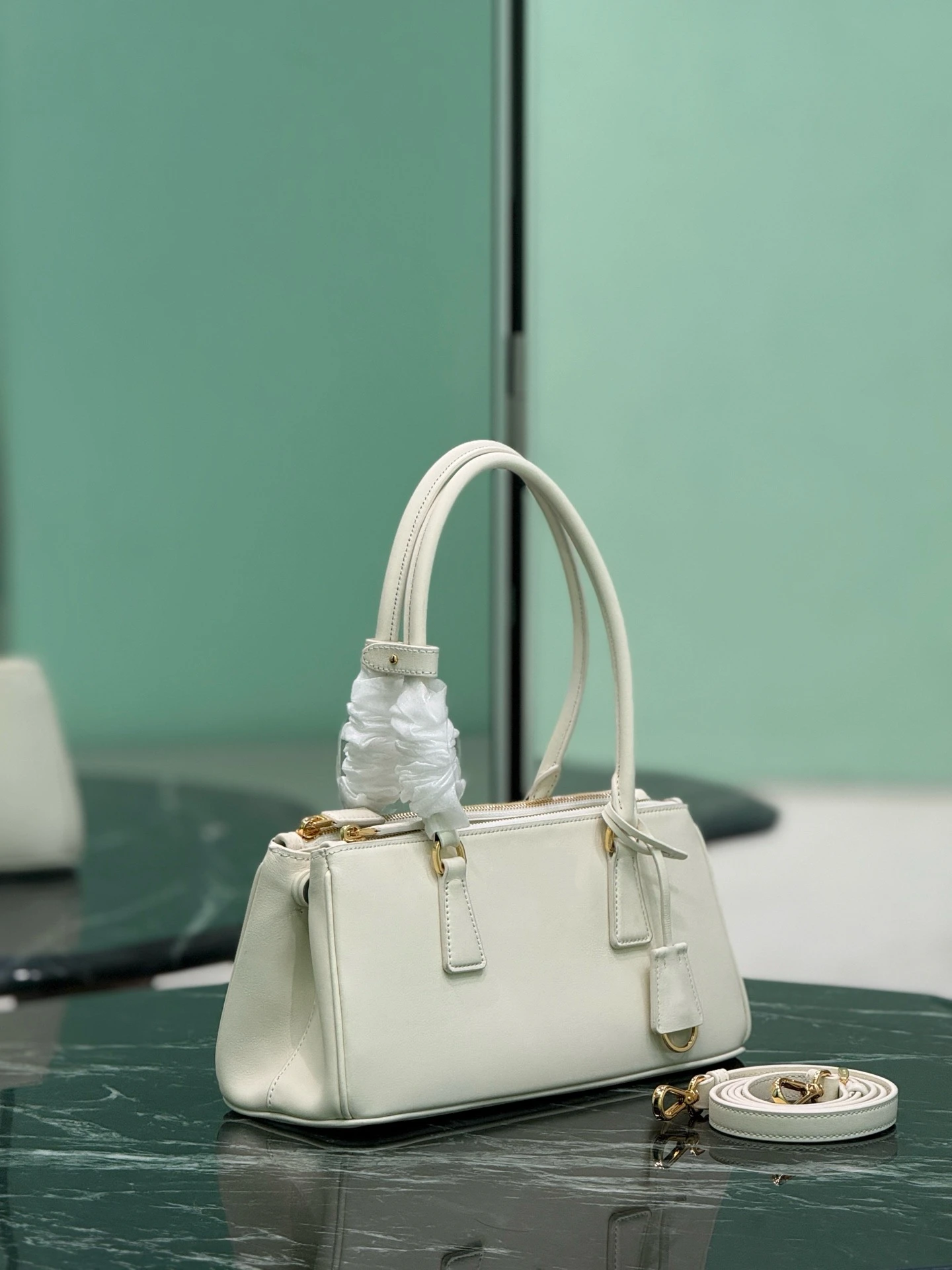 

Luxury Bags Brand 2025 High Quality Women Handbags Luxury Designer 2025 Ladies Solid Color Straw Shoulder Bag For Ladies