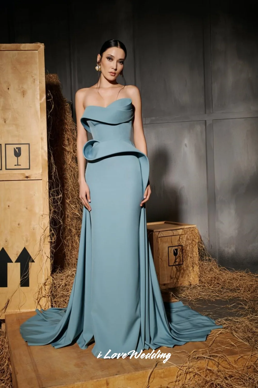 

Blue Strapless Evening Dresses 2025 Satin Sleeveless Backless A-Line Pleat Sweep Train Dresses For Special Occasions Customized