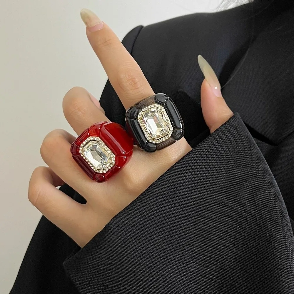 New Colorful Rhinestones Ring Three-dimensional Geometric Finger Ring Elegant Jewelry Square Ring Women