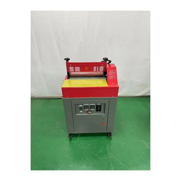 تذوب آلة الغراء اللاصق آلة صمغ يسيح بالحرارة نظام رش الغراء الساخن