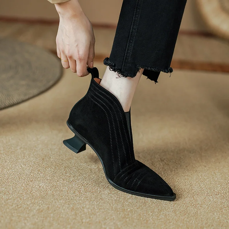 2023 New Autumn Women Boots High-heel Sheep Suede Leather Women Shoes Pointed Toe Ankle Boots Chunky Shoes Western Boots Chelsea