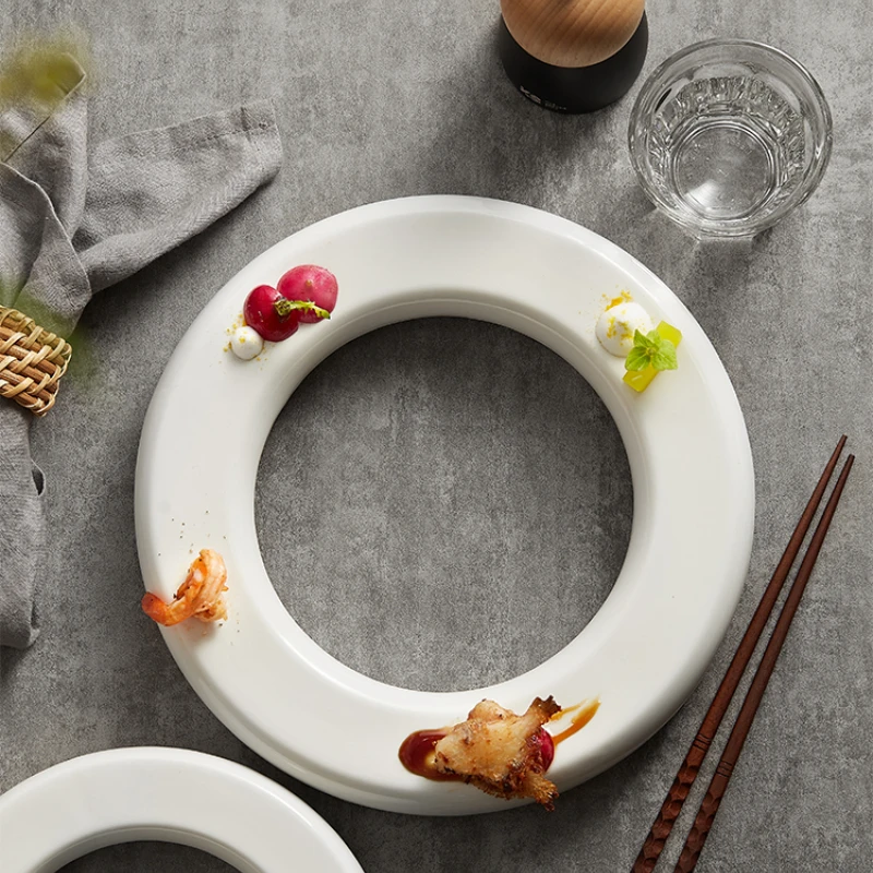 White Circle Shaped Ceramic Plate Flat Dim Sum Sushi Hotel Restaurant Artistic Conception Dishes Kitchen Tableware