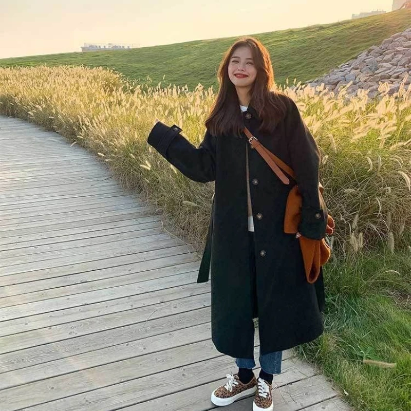 Damski płaszcz wełniany w stylu koreańskim, modny płaszcz Hepburn o luźnym kroju, gruby, kolekcja jesień-zima 2025.