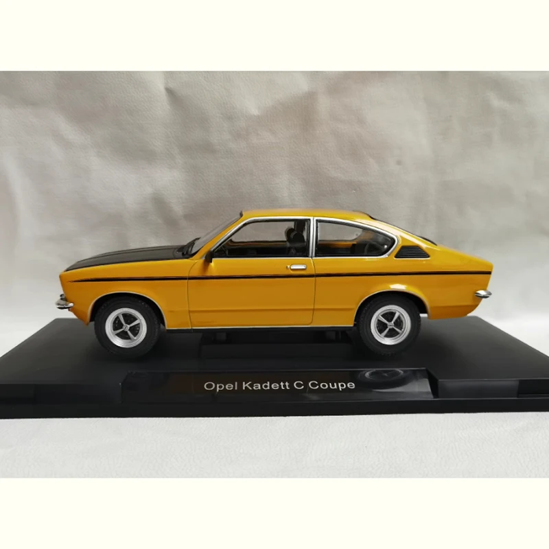 

MCG 1/18 Scale Kadett C Coupe Car Alloy Simulation Car Model Static Collection Decorated Holiday Gifts Toys Souvenir Gift