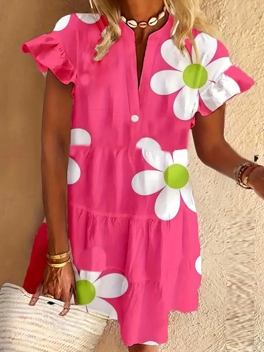 

Розовое женское платье с цветочным принтом, оборками на рукавах и многоярусной юбкой, в повседневном стиле для отпуска