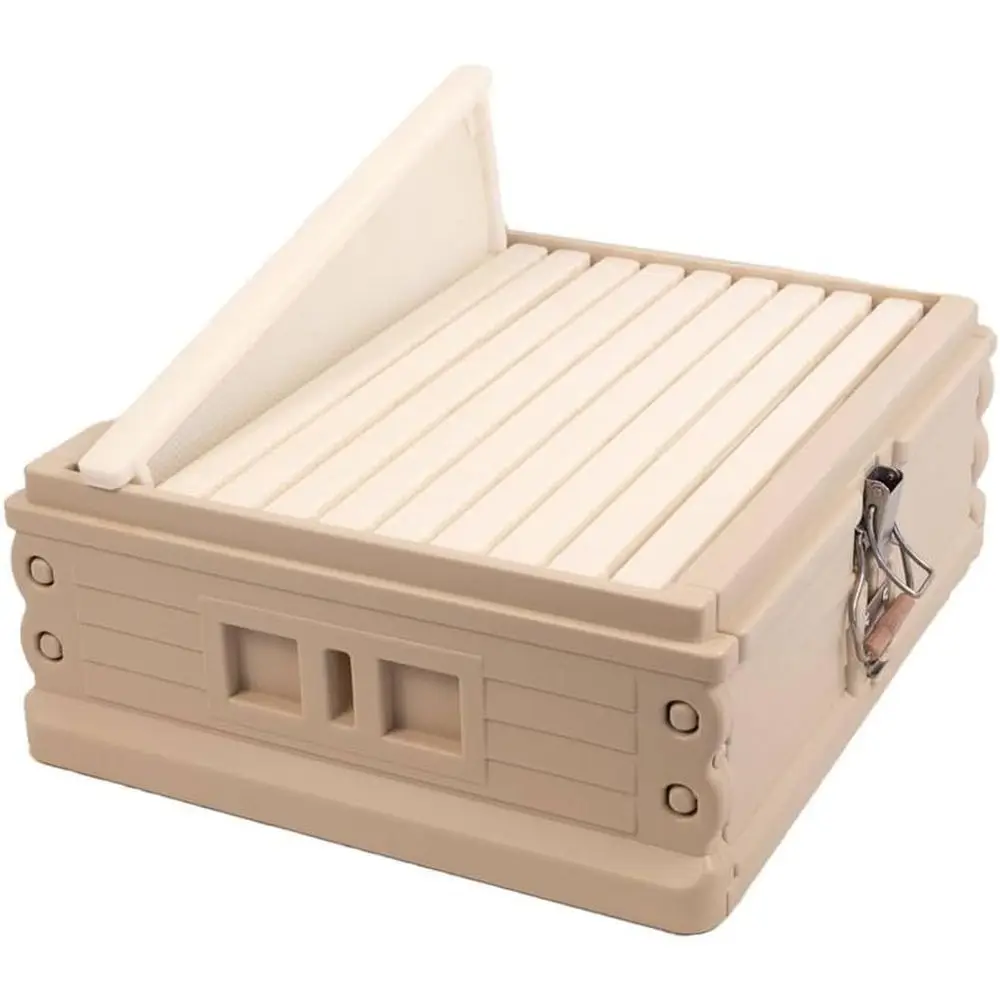 

Изолированный Medium Super. Стандартная 10-кратная рама, размер Langstroth Super для пчелиных генов с основными рамами и основаниями (TAN)