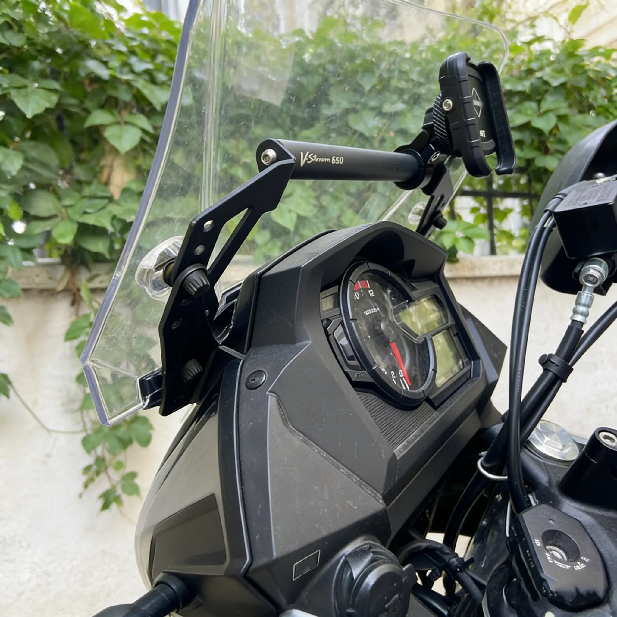 

DL1000/DL650 V Strom Motorcycle Mobile Phone Holder Stand GPS Navigation Bracket For Suzuki V-Strom 1000 Vstrom DL 650 2017-2023