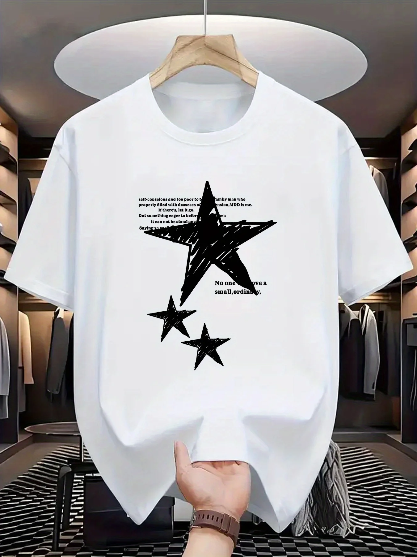 

The 1194 Three-Star Print MenS T-Shirt Is Comfortable and Stretchy Perfect for Summer Outdoor Activities