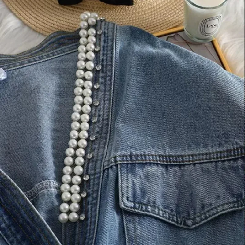 

2025Girls' Denim Jacket New Autumn Children's Clothing Beaded Versatile Short Girls' Top Wholesale