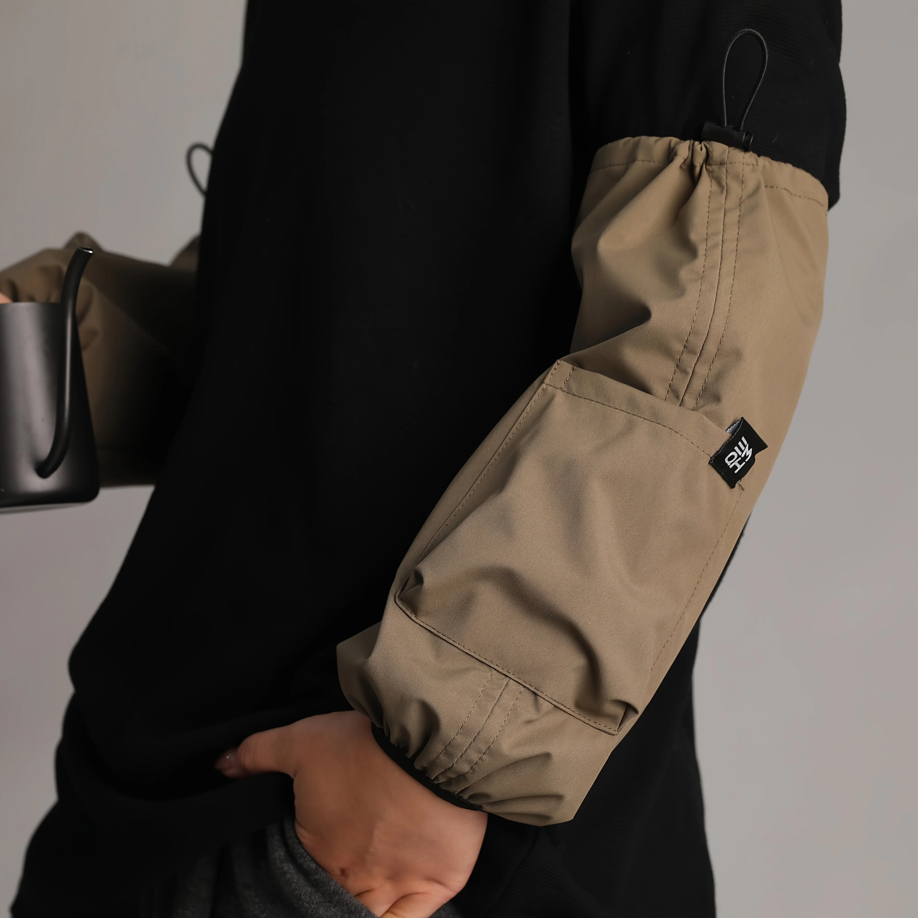 Fundas extendidas para el trabajo y el hogar: protección unisex elegante y cómoda para la oficina, la cocina y la limpieza. Versátil y duradero.