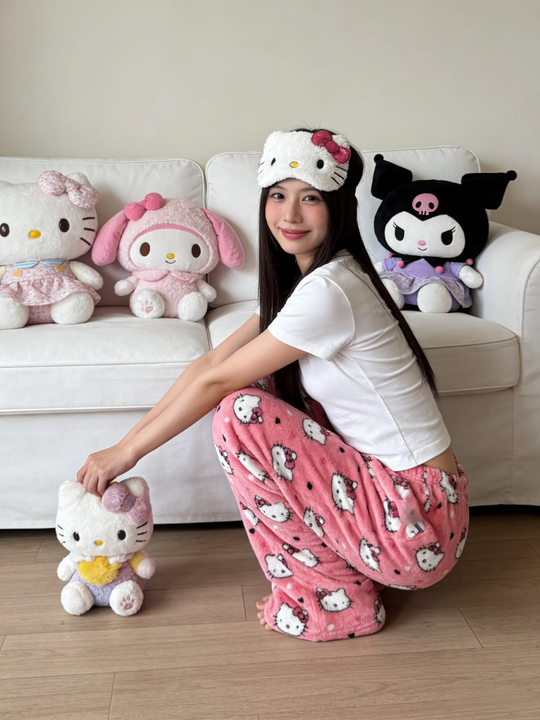 Hello Kitty Flannel Sleep Pants, Rose-colored Warm Lounge Pants, Stylish Strolling Pants for Parties! Ideal Holiday Gift! view 5
