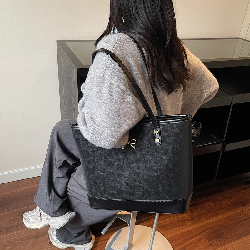 

Popular Ladies Messenger Bag, Leather Tote Bags For Women In Elegant Famous Designer High-Quality Style