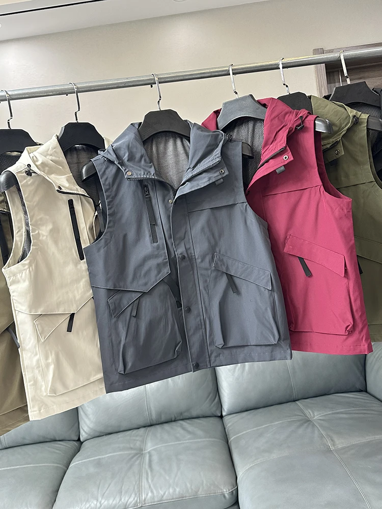 

Tactical Workwear Lightweight Waterproof Men's Outdoor Vest Autumn Casual Multi-ket Hooded Jaet Polyester Fiber Stand...