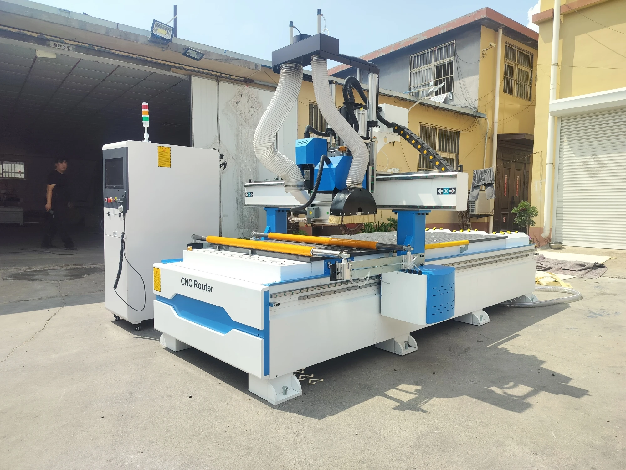Robotec Multi Function 3d CNC Router Machinery ATC Systerm with Horizontal Spindle 1325 1530 Wood Cutting Machine With Nesting