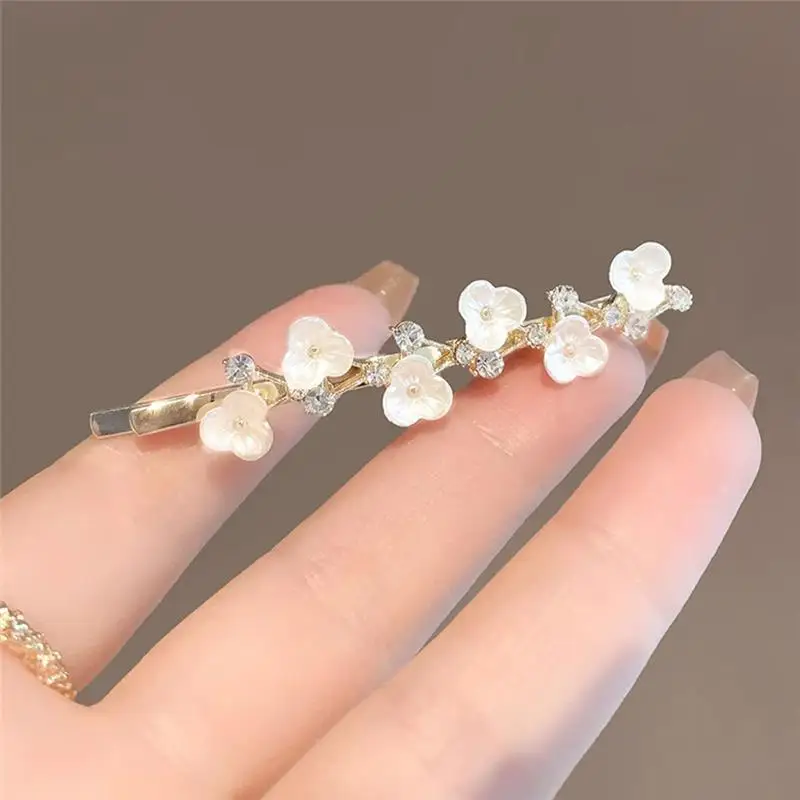 New Chinese-Style Retro White Plum Blossom Rhinestone Hairpin, Ancient-Style Rhinestone Side Clip, Bangs Clip, Hairpin