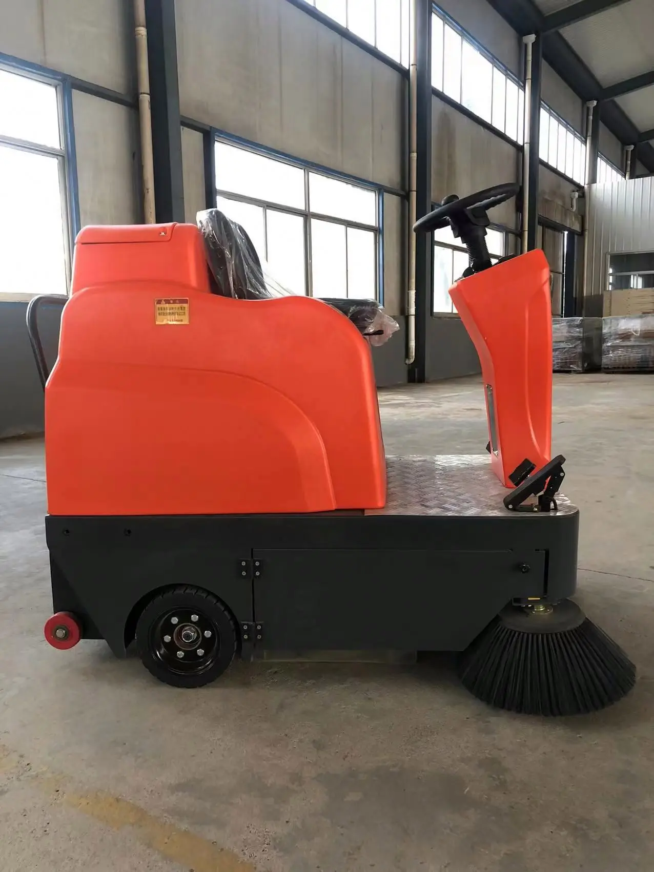 1260 Spazzatrice da corsa