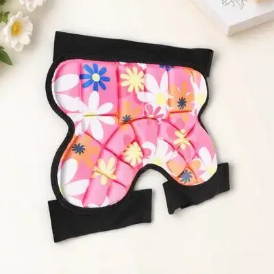 แผ่นรองกันกระแทกสำหรับเล่นสเก็ตสำหรับเด็ก ฟองน้ำความหนาแน่นสูง ใช้เป็นเบาะรองสะโพกได้ ออกแบบมาเพื่อการเคลื่อนไหวที่ปลอดภัย เหมาะสำหรับการเล่นสเก็ตน้ำแข็งและโรลเลอร์