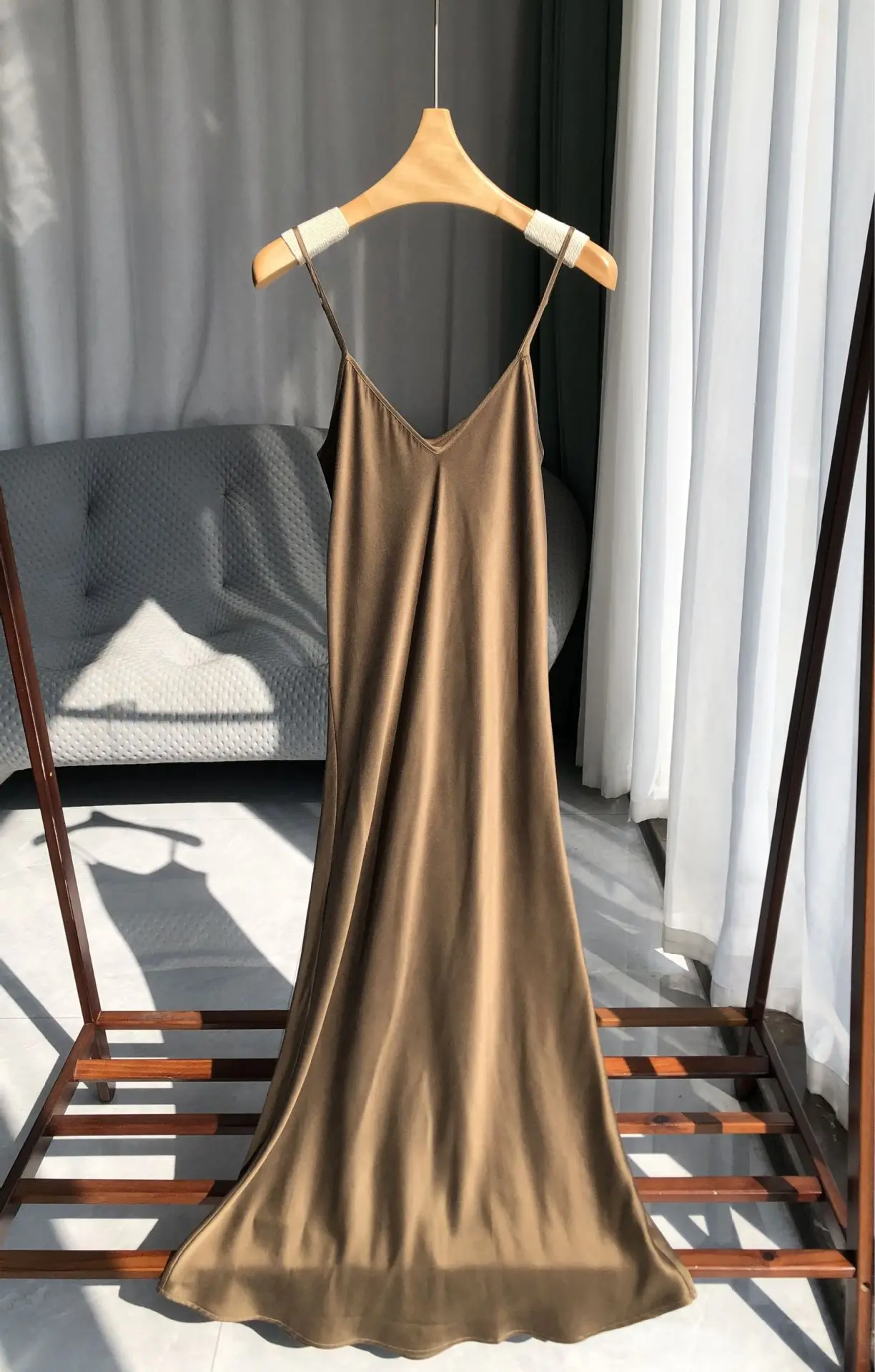 V-neck Bias Cut Sand Washed Silk Suspender Skirt Caramel Womens Dresses Traffic Dress Women 2024 Pure Silk Sexy Slip Nightgown