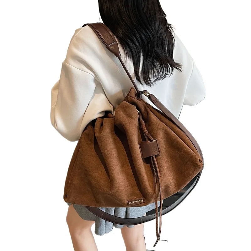 

Slack Retro Large-capacity Bag New Autumn Versatile Messenger Bag Single Shoulder Lazy Tote High Quality High Appearance Level