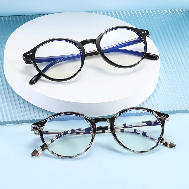 

Vintage Round Clear Glasses, Anti-Radiation & Anti-Fatigue Eyewear, Versatile No-Makeup Essential for Students & Office Workers