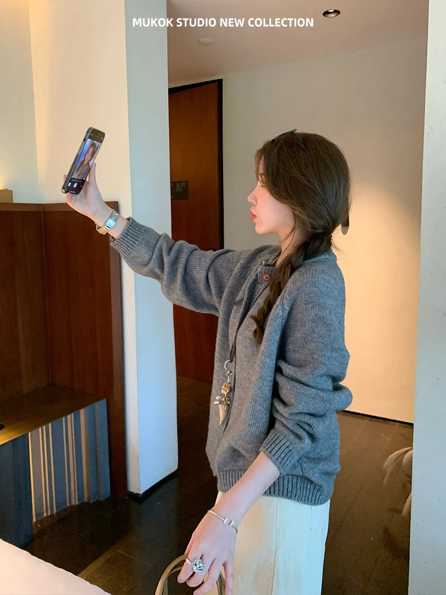 

Мягкий уютный вязаный свитер с вставками на плечах, модный универсальный осенне-зимний новый стиль MUKOK, для повседневной носки, с длинными рукавами