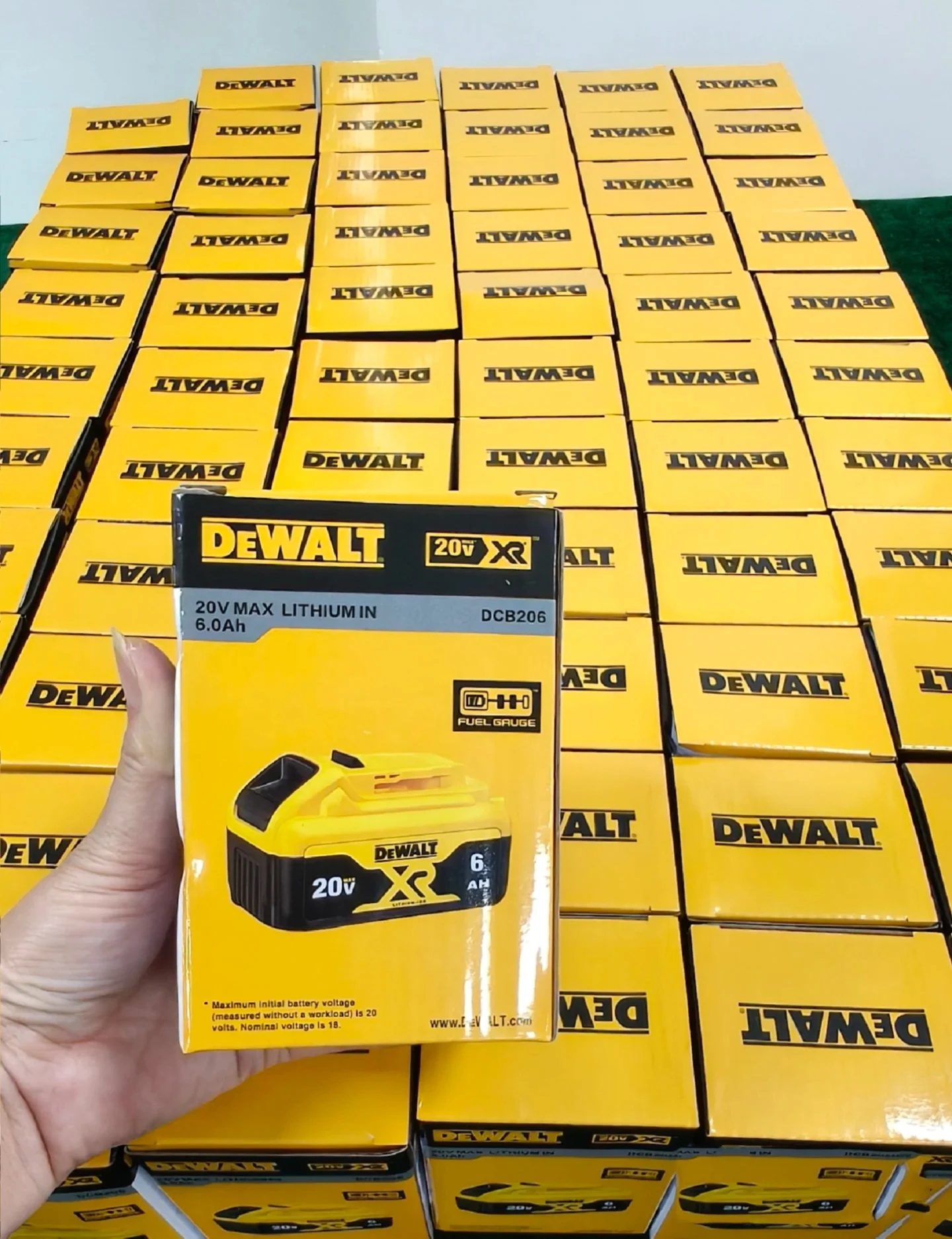 

DCB206 Original DEWALT Battery 18V 6000mAh，dewalt 20v battery，DCB203 DCB204 DCB205 DCB208 Power Tool Battery，dewalt charger